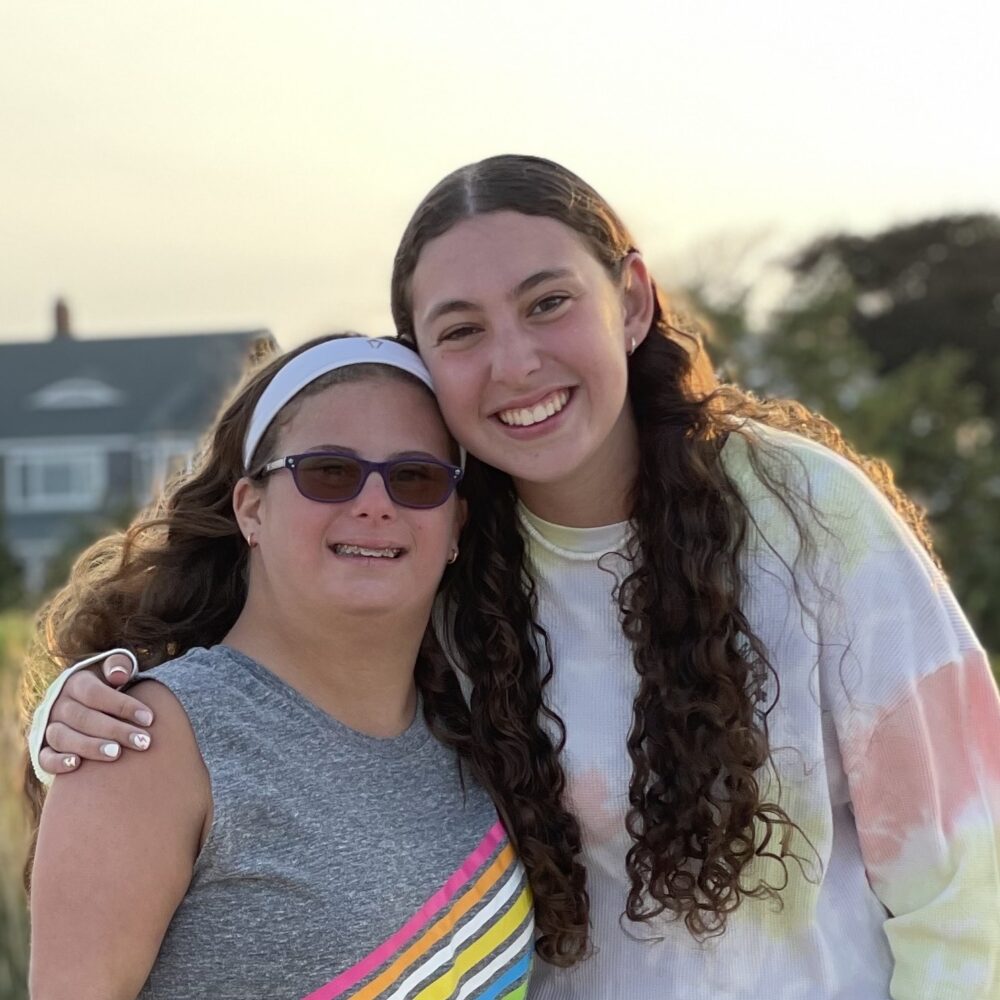 INCLUDEnyc intern Sammy with her sister Ali